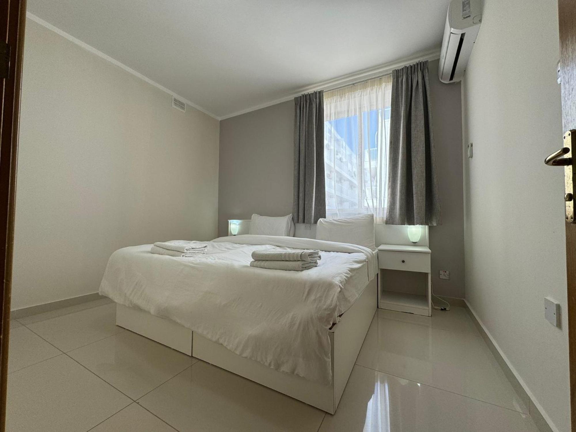 The Triton St. Paul's Bay Exterior foto