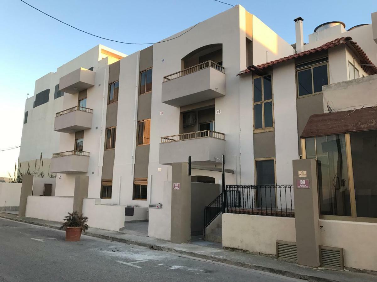 The Triton St. Paul's Bay Exterior foto